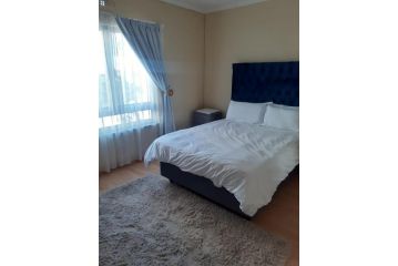 La Maison Pad Ninth On Lever Apartment, Midrand - 3