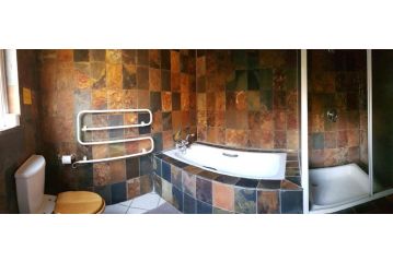 Crocodile Lodge cc Guest house, Midrand - 1