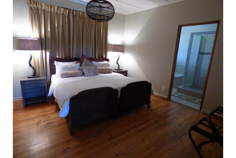 Crown River Safari Hotel, Grahamstown - imaginea 13