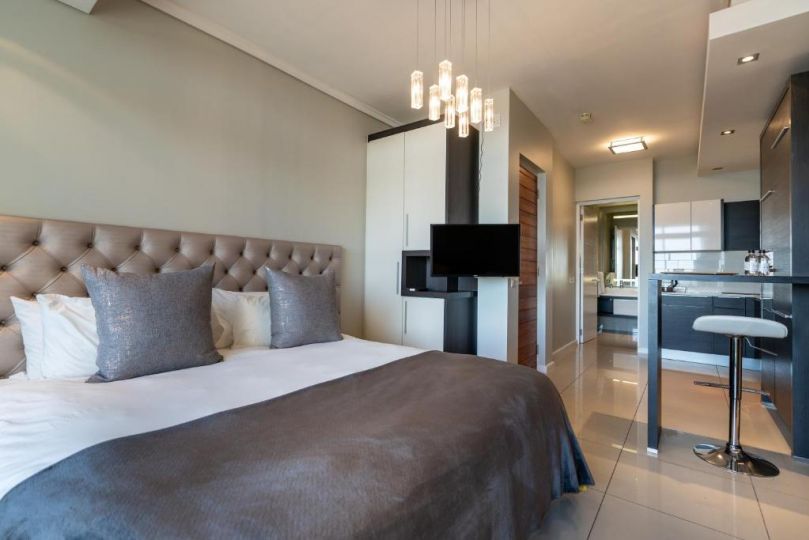 Crystal Towers 702 Luxury Apartment, Cape Town - imaginea 8