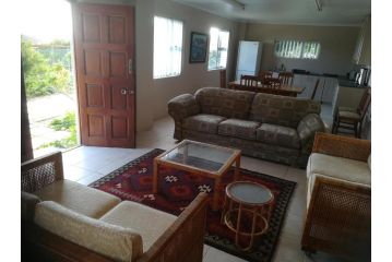 Daphne's Place Apartment, Hermanus - 3