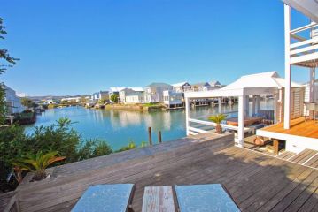 Delightful Luxury Beach House Guest house, Knysna - 2