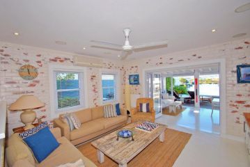 Delightful Luxury Beach House Guest house, Knysna - 5