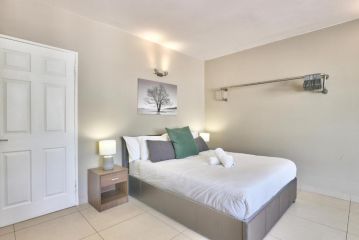 Delightful Spacious Studio in CBD with Parking Apartment, Cape Town - 1