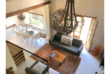 Designer Farm Cottage on Farm Guest house, Franschhoek - 5