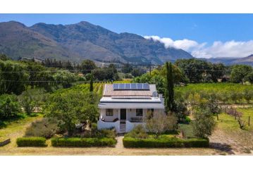 Designer Farm Cottage on Farm Guest house, Franschhoek - 2