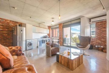 Designer Lofts on Prestwich Apartment, Cape Town - 4