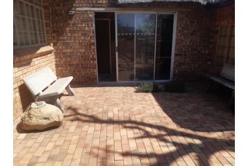 Sharmwanna Guest house, Marloth Park - 1
