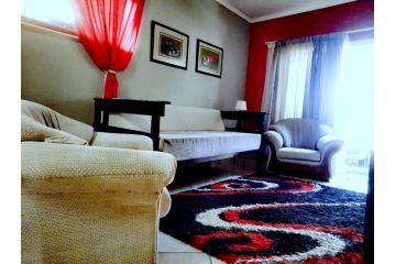 Die Gastehuis Room 8 Guest house, Klerksdorp - 2