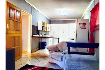 Die Gastehuis Room 8 Guest house, Klerksdorp - 1