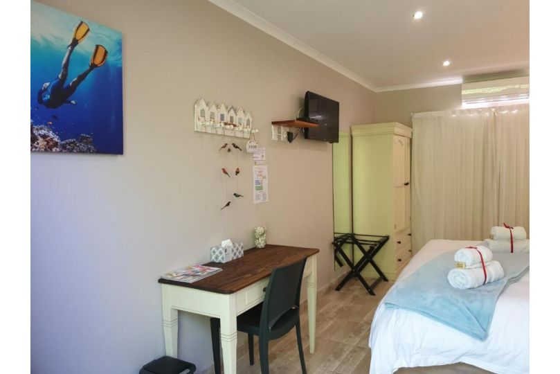 Dilisca Guesthouse Guest house, Durbanville - imaginea 17