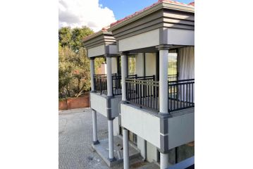 DM-DMZ@ Clarens Guesthouse Guest house, Clarens - 2