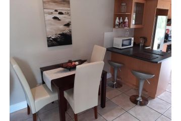 Dolce Vita Self Catering Apartment, Franschhoek - 1