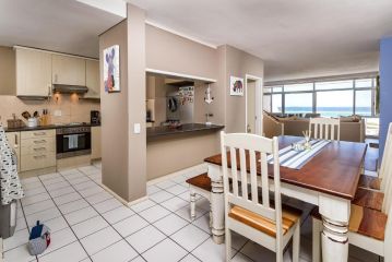 Dolphin Beach C105 by HostAgents Apartment, Cape Town - 4