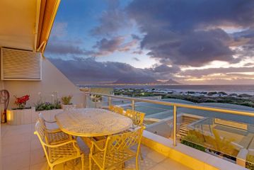 Dolphin Beach H106 by HostAgents Apartment, Bloubergstrand - 2