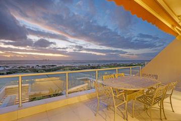 Dolphin Beach H106 by HostAgents Apartment, Bloubergstrand - 5