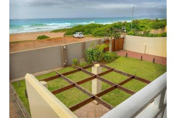 Dolphin Beach Villa 18A & 18B Apartment, Durban - 3