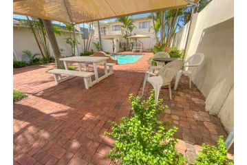 Dolphin Beach Villa 18A & 18B Apartment, Durban - 4