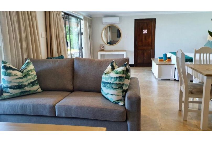 Dolphin's Guesthouse Umhlanga Guest house, Durban - imaginea 8