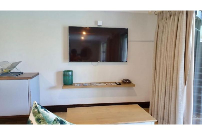 Dolphin's Guesthouse Umhlanga Guest house, Durban - imaginea 12
