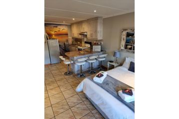 Dolphins Self-Catering Accommodation Apartment, George - 4
