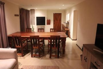 du Repos (Lovely & Relaxing 2-Bedroom Unit with Patio) Apartment, Springbok - 3
