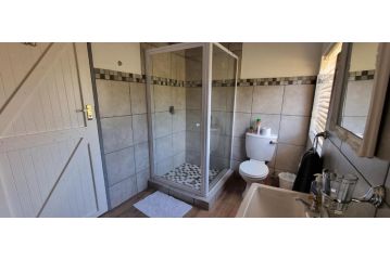 DullVino Cottage @ Critchley Guest house, Dullstroom - 4