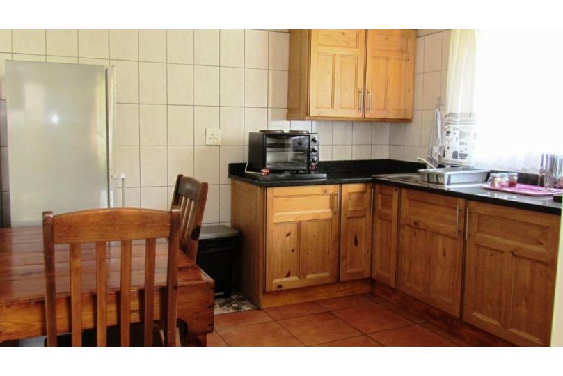 Duvet & Crumpets Guest house, Pietermaritzburg - imaginea 11
