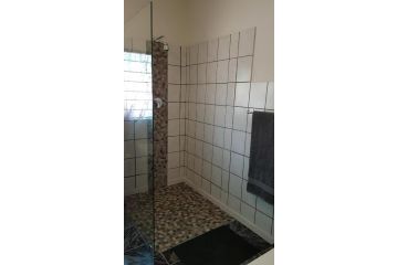 Eagles Rest Apartment, Oudtshoorn - 5