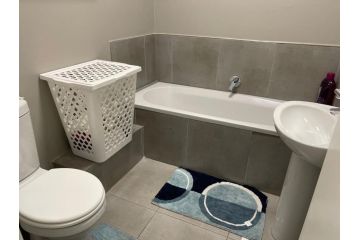 Eazy Apartment by Mall of Africa Apartment, Midrand - 1