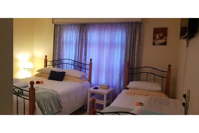 Ebenezer Guesthouse Bluewater Bay Guest house, Port Elizabeth - imaginea 7