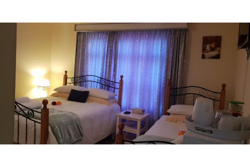 Ebenezer Guesthouse Bluewater Bay Guest house, Port Elizabeth - imaginea 3