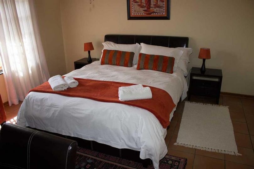 Ebony and Ivory Guesthouse Guest house, Bloemfontein - imaginea 10