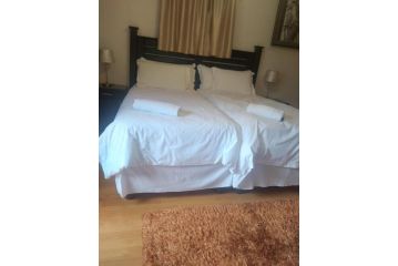 Ebony and Ivory Guesthouse Guest house, Bloemfontein - 4