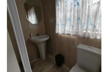 Eden East Guest house, Elysium - 5