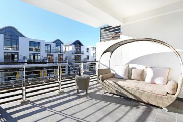 Eden On The Bay 118 by HostAgents Apartment, Bloubergstrand - 1