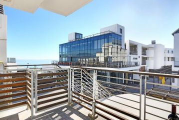 Eden On The Bay 118 by HostAgents Apartment, Bloubergstrand - 5