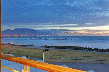 Eden on the Bay 167 by HostAgents Apartment, Bloubergstrand - 2