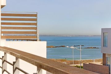 Eden On The Bay 172 by HostAgents Apartment, Bloubergstrand - 2