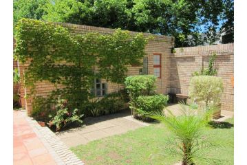 EdenNook Apartment, George - 5