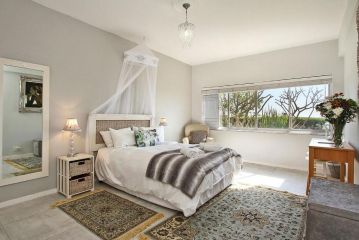 Edward Court 1 Bedroom Sea Apartment, Cape Town - 2