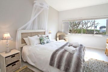 Edward Court 1 Bedroom Sea Apartment, Cape Town - 3