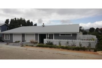 EEZY BREEZY HOLIDAY HOME Guest house, Knysna - 2