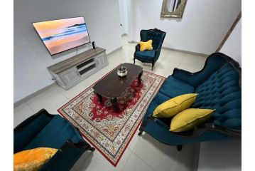 Safi Self Catering Suites - 5 Apartment, East London - 3