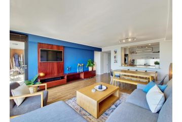 Elegant, Spacious & Central 2 Bdr in Green Point Apartment, Cape Town - 4