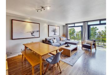 Elegant, Spacious & Central 2 Bdr in Green Point Apartment, Cape Town - 5
