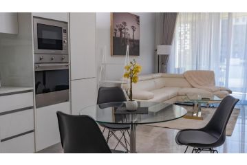Ellipse Luxury Apartment Waterfall Apartment, Midrand - 4