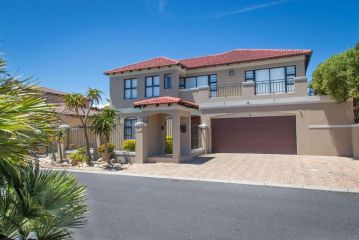 Entertainers Villa in Big Bay with private pool Villa, Cape Town - 2