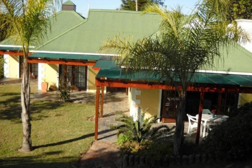 Entire 4 B/R family holiday home, 8 mins 2 Beach, Plettenberg Bay Guest house, Plettenberg Bay - imaginea 19