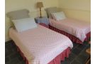 Entire 4 B/R family holiday home, 8 mins 2 Beach, Plettenberg Bay Guest house, Plettenberg Bay - thumb 12